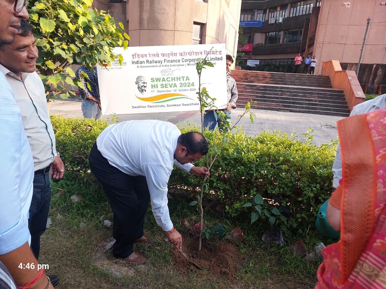 Plantation Campaign “एक पेड़ माँ के नाम” in IRFC 